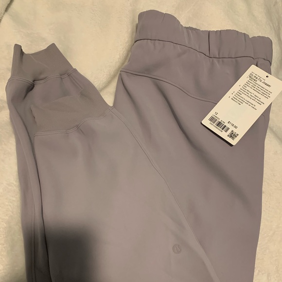 SOLD Lulu joggers - Picture 1 of 2